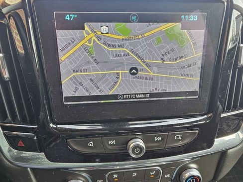 Used 2018 Chevrolet Traverse LT w/ LPO, Floor Liner Package image 16