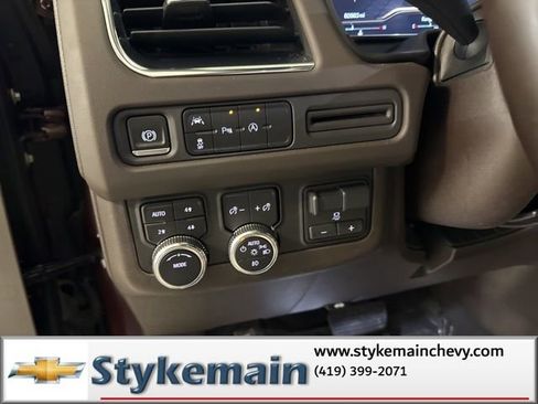 Used 2023 GMC Yukon SLT w/ Max Trailering Package image 48