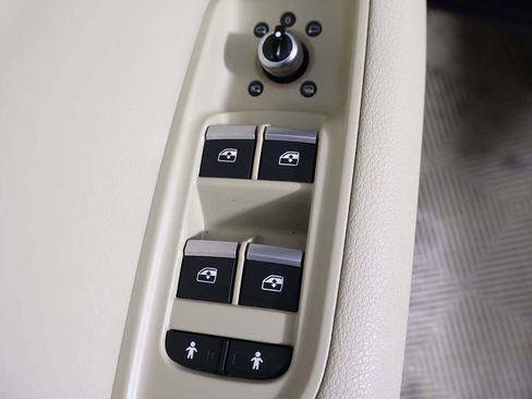 Used 2017 Audi Q7 3.0T Premium Plus w/ Premium Plus Package image 37