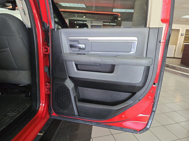 Used 2015 RAM 1500 Big Horn AWD/4WD image 15