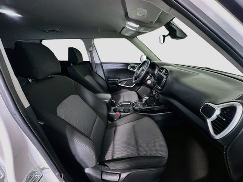 Used 2022 Kia Soul LX w/ Technology Package FWD image 30