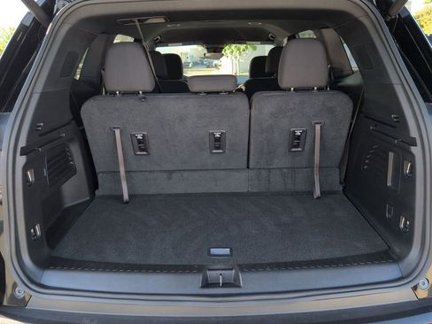 Certified 2026 GMC Acadia Elevation image 28