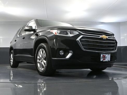 Used 2020 Chevrolet Traverse LT w/ Driver Confidence II Package AWD/4WD image 58