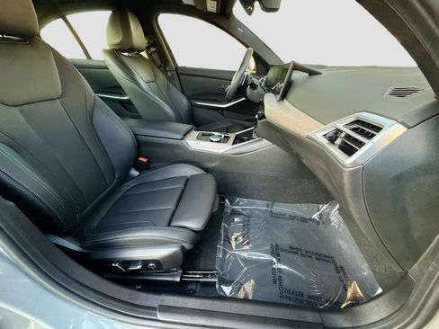 Used 2025 BMW 330i Sedan image 15