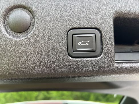 Certified 2024 Chevrolet Equinox LT AWD/4WD image 8