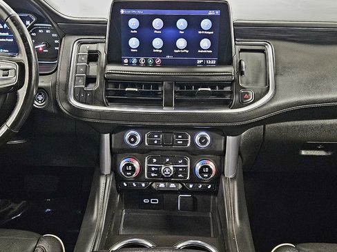 Used 2021 GMC Yukon SLT w/ SLT Premium Package image 14