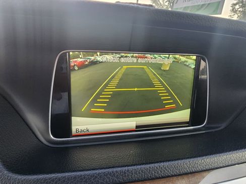 Used 2014 Mercedes-Benz E 350 Sport image 16