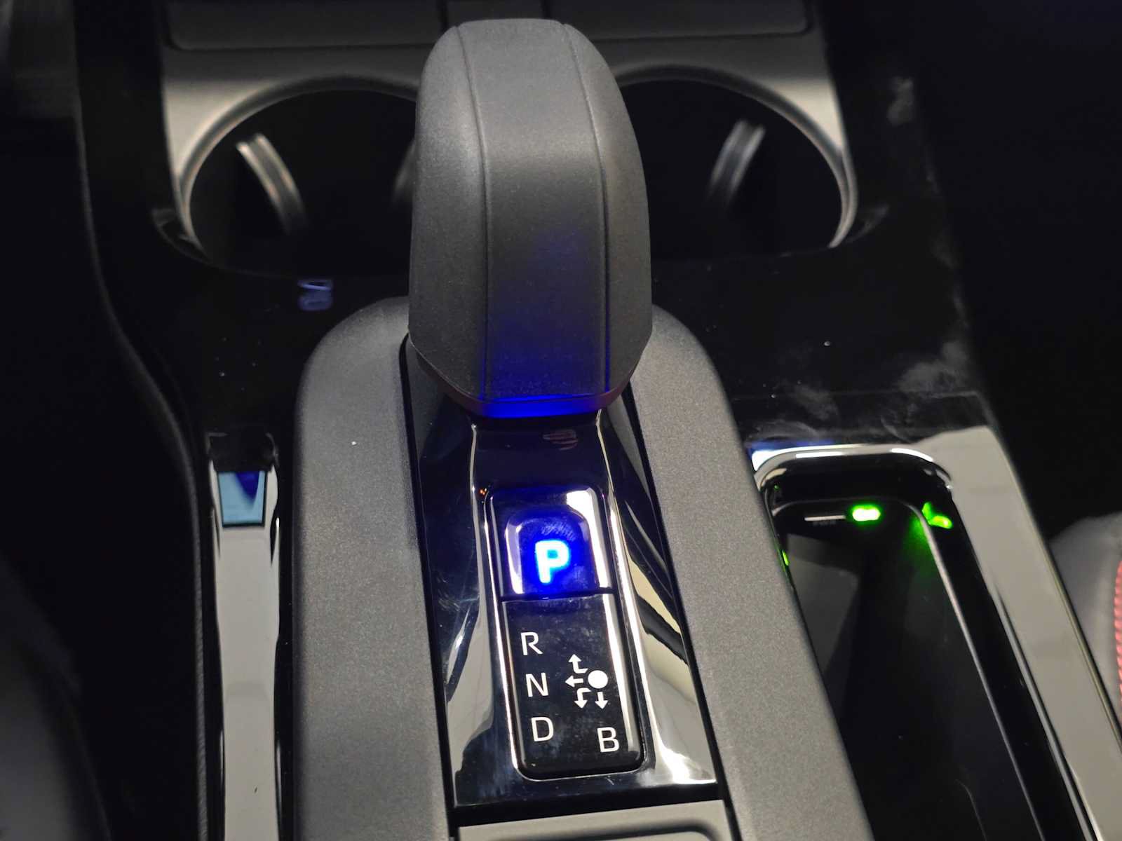 New 2027 Toyota Prius Plug-In Hybrid FWD image 16