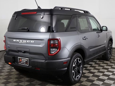 Used 2024 Ford Bronco Sport Outer Banks w/ Tech Package image 12