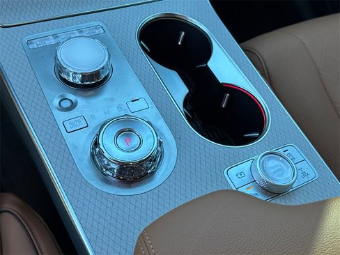New 2025 Genesis GV80 2.5T Prestige image 33