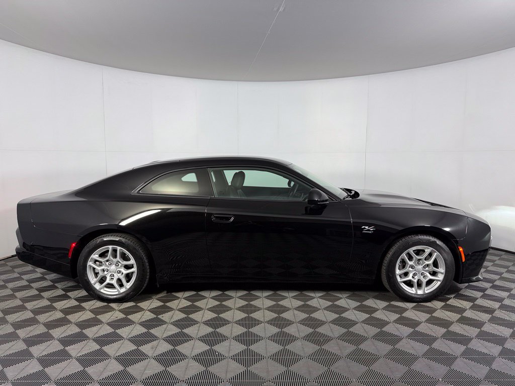 Used 2025 Dodge Charger Daytona R/T w/ Quick Order Package 25M R/T AWD/4WD image 10
