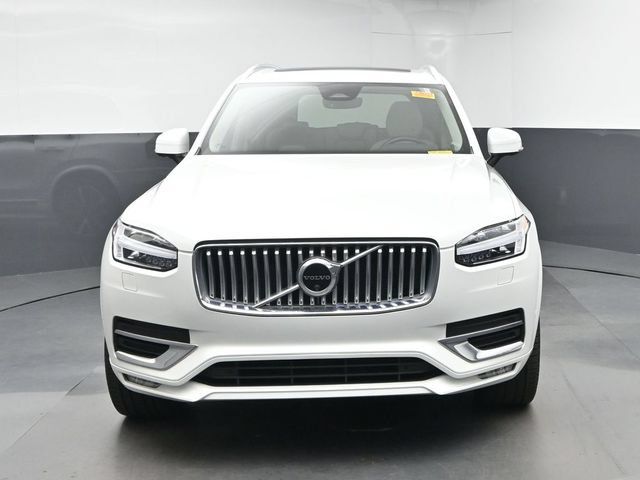 Used 2023 Volvo XC90 B6 Plus w/ Protection Package Premier AWD/4WD image 2