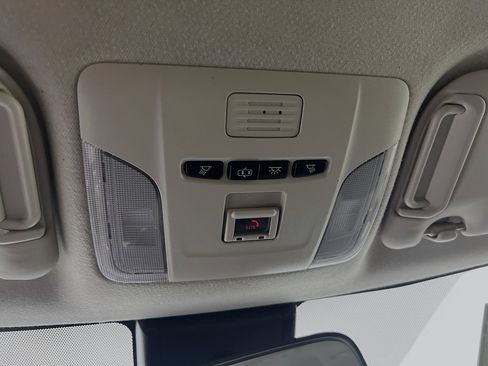 Used 2021 Toyota Corolla LE FWD image 18