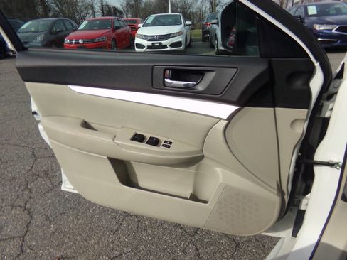 Used 2012 Subaru Legacy 2.5i Premium w/ All-Weather Pkg image 30