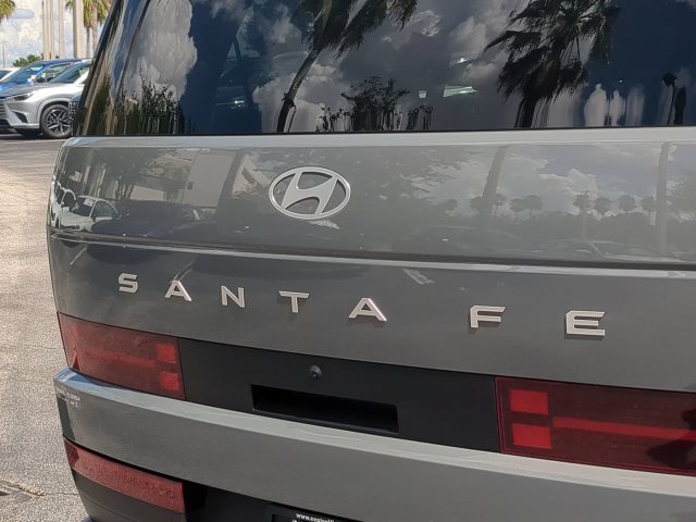 Used 2025 Hyundai Santa Fe SE FWD image 13