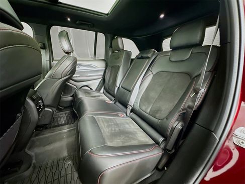 Used 2022 Jeep Grand Cherokee Trailhawk image 26