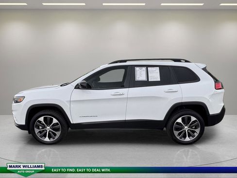 Used 2022 Jeep Cherokee Limited w/ Elite Package AWD/4WD image 6