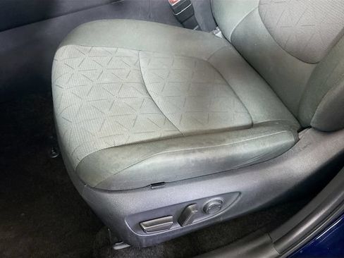 Certified 2025 Toyota RAV4 XLE FWD image 21