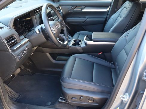 Used 2026 GMC Terrain Elevation w/ Elevation Premium Package AWD/4WD image 16