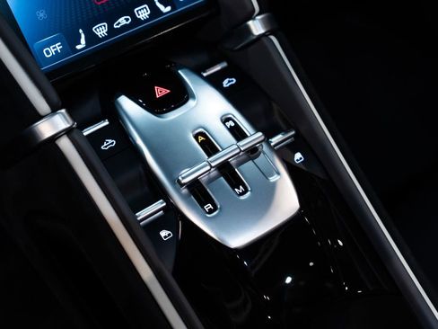 Certified 2024 Ferrari Roma Spider RWD image 34