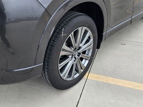 New 2025 MAZDA CX-5 Signature image 11