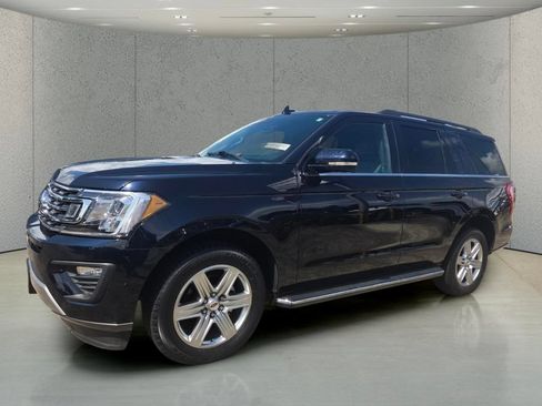 Used 2021 Ford Expedition XLT RWD image 9
