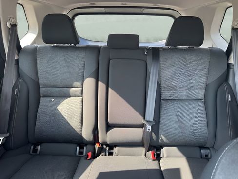 Used 2025 Nissan Rogue SV image 11