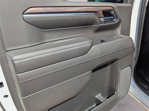 Used 2024 GMC Sierra 1500 SLT w/ SLT Premium Package image 24