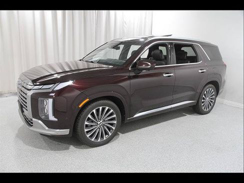 Used 2024 Hyundai Palisade Calligraphy AWD/4WD image 3