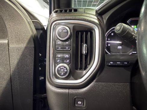 Used 2021 GMC Sierra 2500 AT4 w/ AT4 Premium Plus Package AWD/4WD image 27