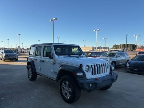 Used 2019 Jeep Wrangler Unlimited Sport S image 5