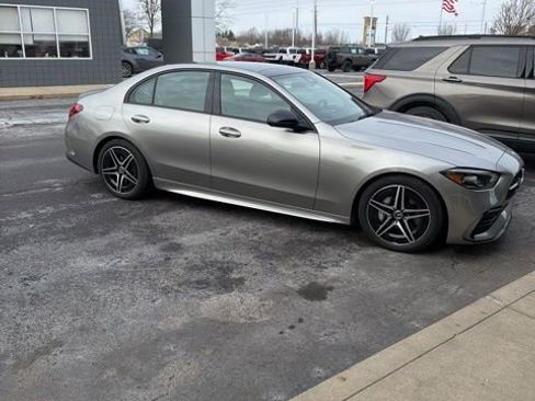 Used 2022 Mercedes-Benz C 300 4MATIC Sedan image 4