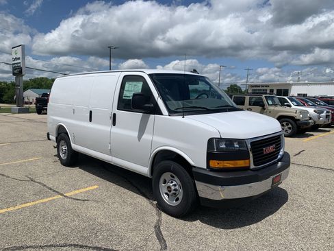 New 2025 GMC Savana 2500 Work Van w/ Driver Convenience Package image 46