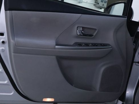 Used 2017 Toyota Prius V Three FWD image 12