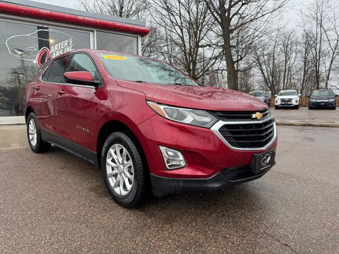 Used 2020 Chevrolet Equinox LT image 2