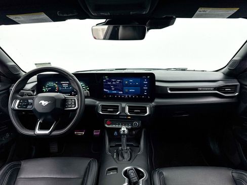 Used 2024 Ford Mustang GT Premium image 19