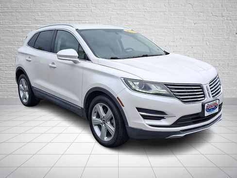 Used 2018 Lincoln MKC Premiere FWD image 3
