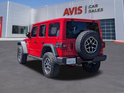 Used 2025 Jeep Wrangler Unlimited Rubicon image 9