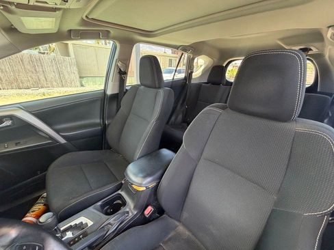 Certified 2018 Toyota RAV4 XLE FWD image 6