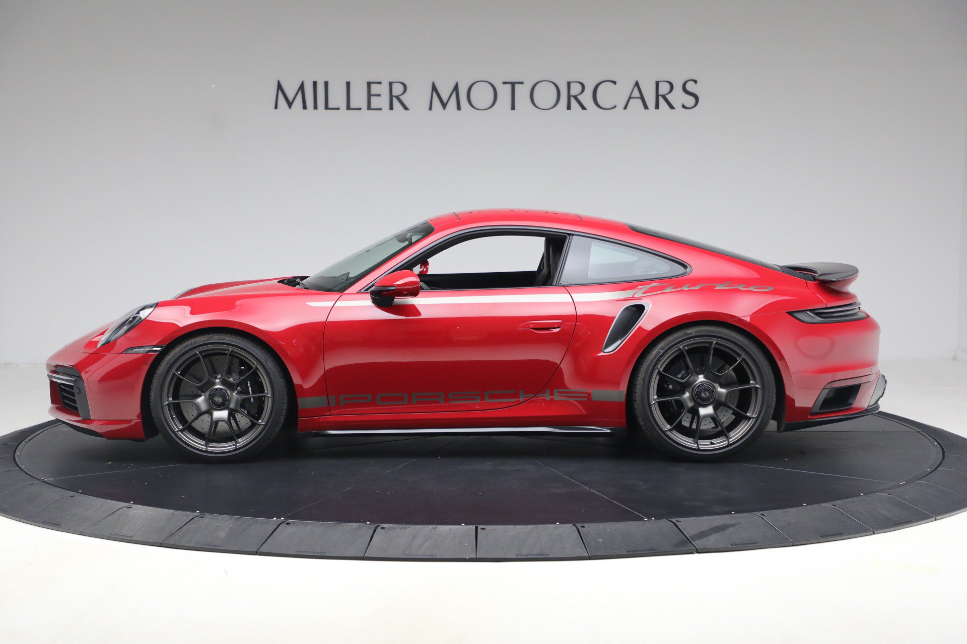 Used 2025 Porsche 911 Turbo S AWD/4WD image 3