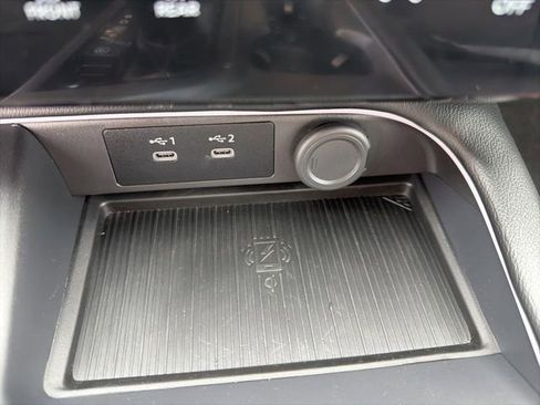 Used 2026 Nissan Sentra SR w/ Floor Mat Package FWD image 18