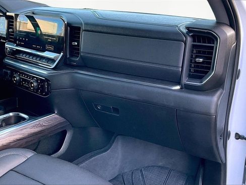 Used 2023 Chevrolet Silverado 1500 LTZ image 17