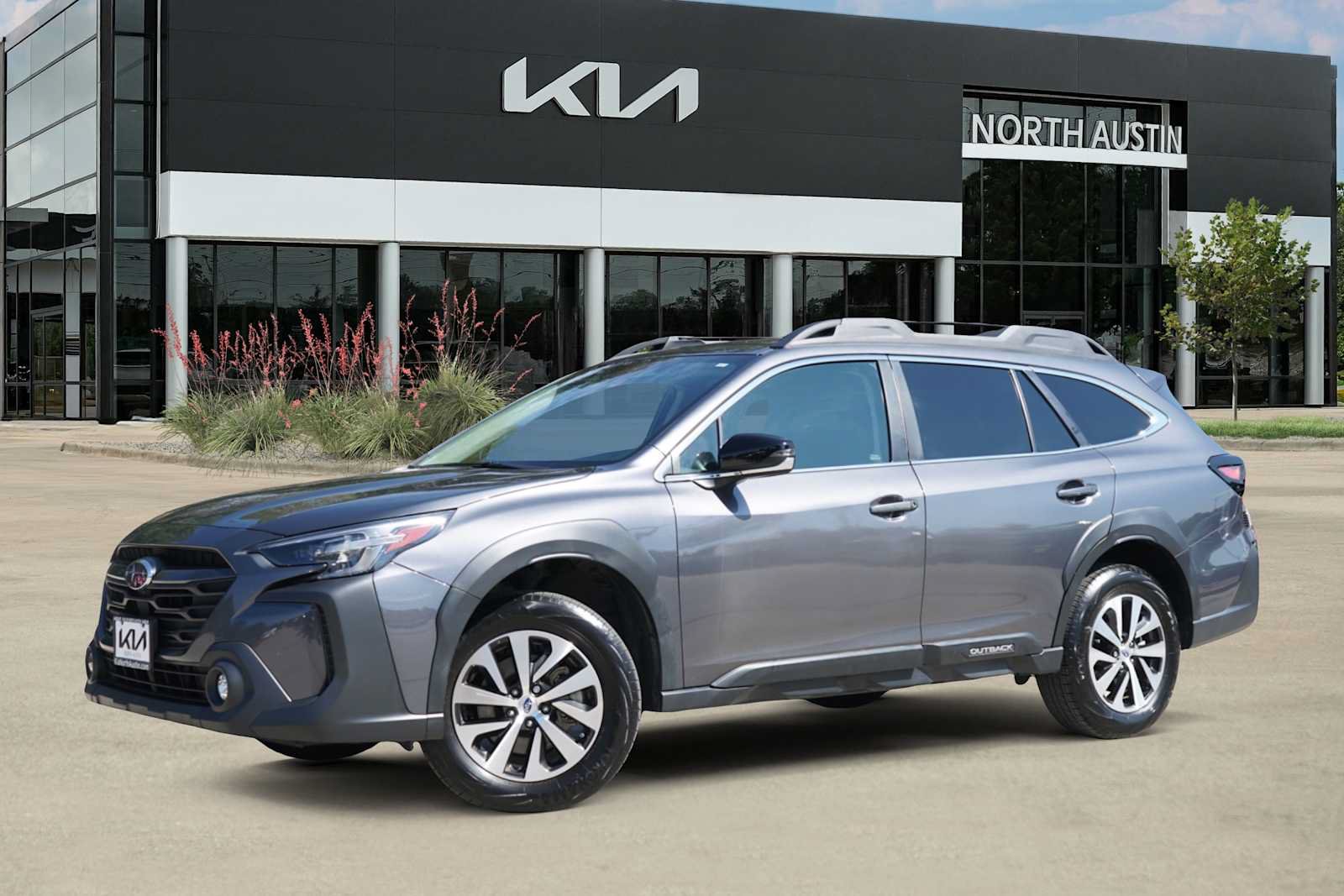 Used 2025 Subaru Outback Premium w/ Popular Package #1A AWD/4WD image 1