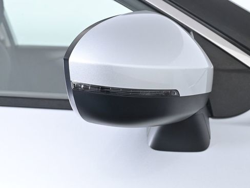 Certified 2023 Nissan Rogue SV image 12