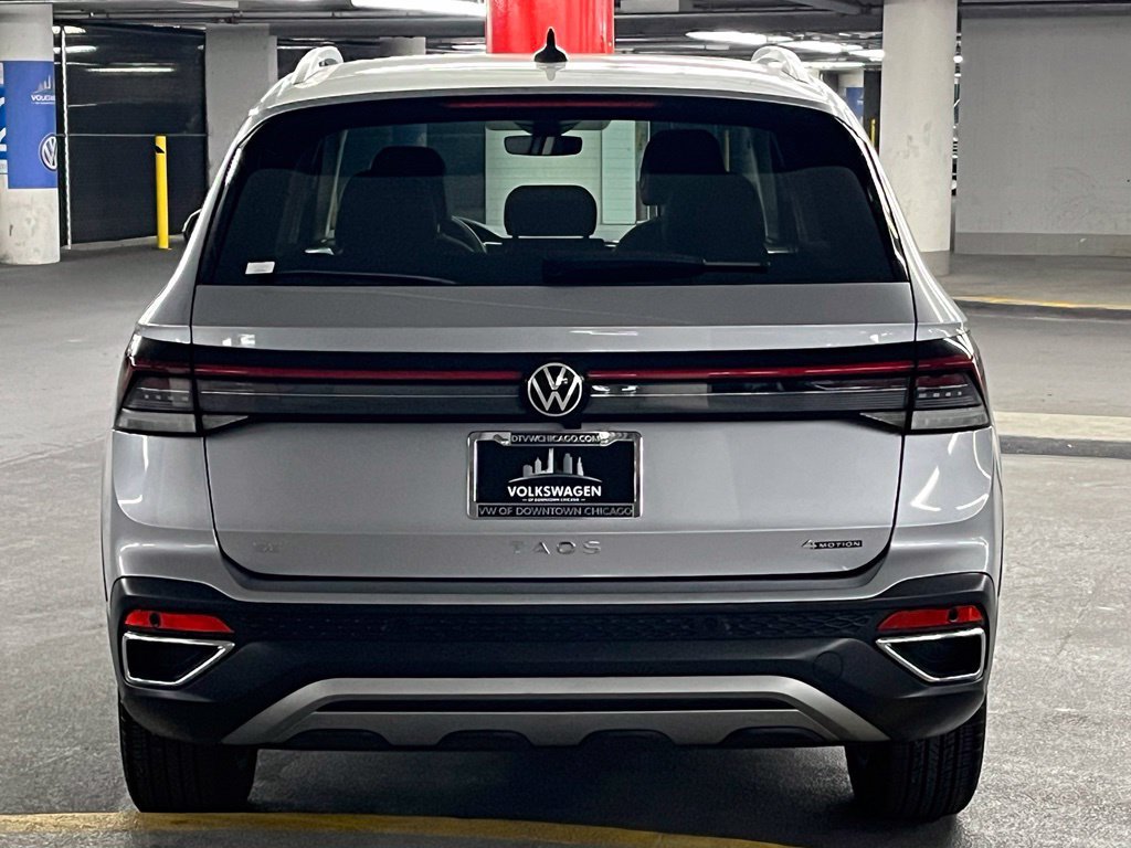 Used 2025 Volkswagen Taos SE w/ Panoramic Sunroof Package AWD/4WD image 35