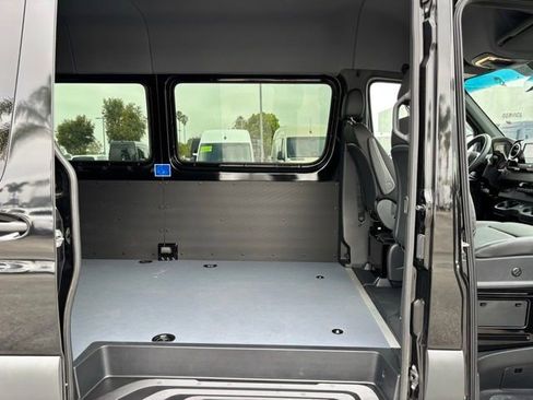 Used 2025 Mercedes-Benz Sprinter 3500 image 11