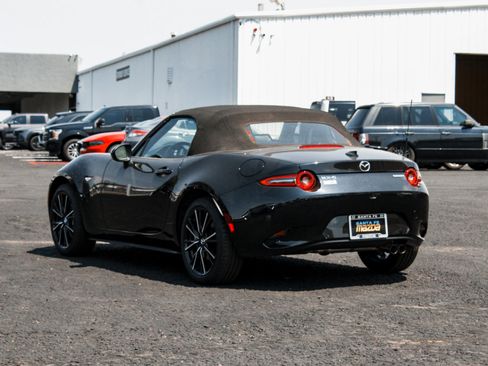 Used 2025 MAZDA MX-5 Miata Grand Touring w/ Weather Package RWD image 7