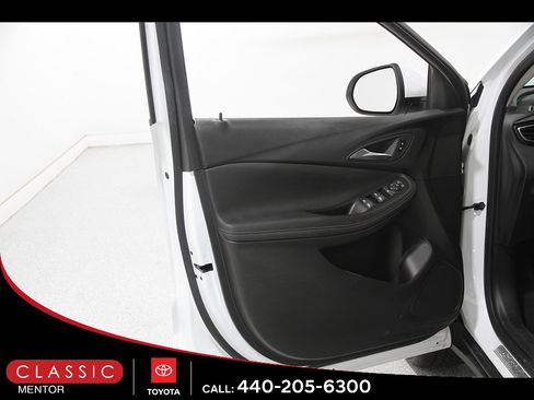 Used 2023 Buick Encore GX Preferred w/ Cold Weather Comfort Package AWD/4WD image 4
