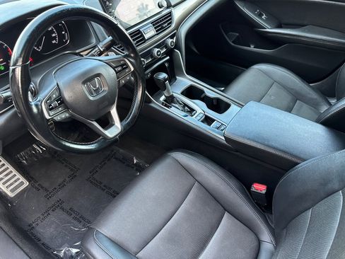 Used 2020 Honda Accord Sport image 10