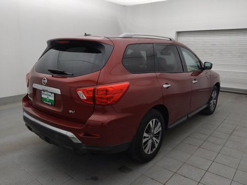 Used 2018 Nissan Pathfinder SV image 9